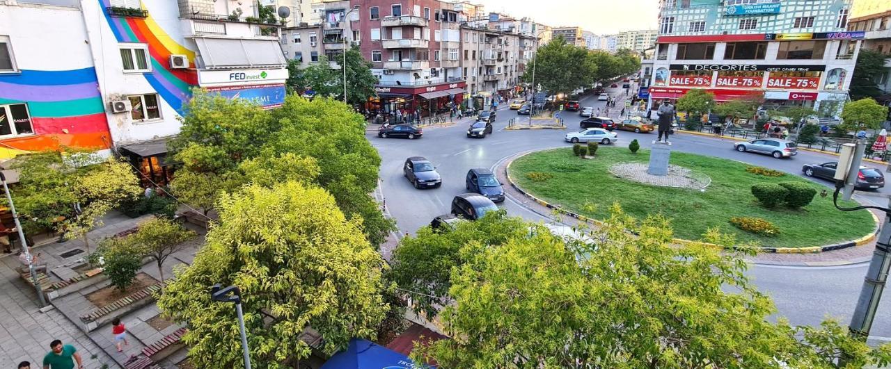2V1 - Sheshi Willson Daire Tiran Dış mekan fotoğraf